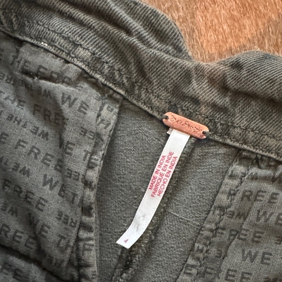 Free People Spotlight Washed Barrel Chino Trousers Dusty Olive 4 - Picture 2 of 5